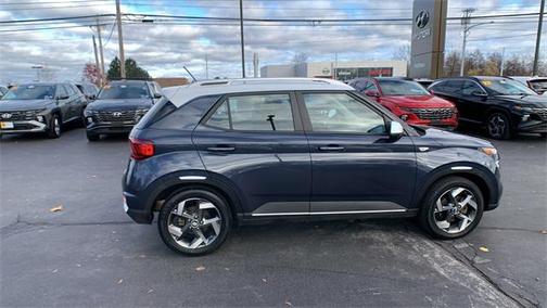 2024 Hyundai VENUE Limited