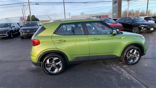 2023 Hyundai VENUE SEL