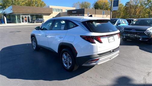 2025 Hyundai TUCSON SE