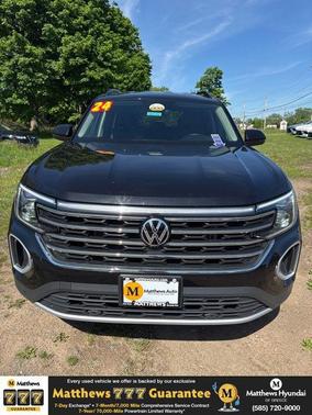 2024 Volkswagen Atlas 2.0T SE w/Technology 4MOTION