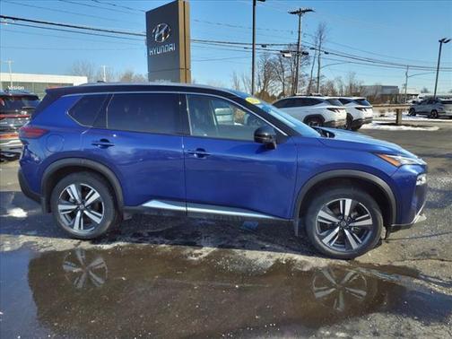 2021 Nissan Rogue SL