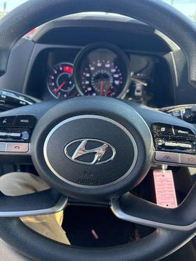 Fluid Metal 2023 Hyundai ELANTRA SE