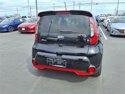 2015 Kia Soul +