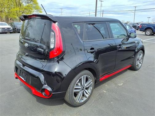 2015 Kia Soul +
