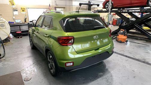 2023 Hyundai VENUE SEL