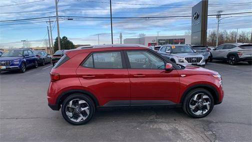 2023 Hyundai VENUE Limited