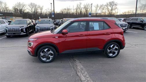 2023 Hyundai VENUE Limited