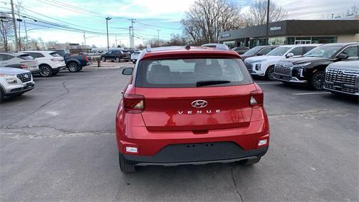 2023 Hyundai VENUE Limited