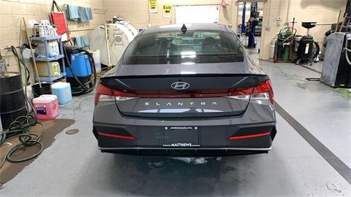 2025 Hyundai ELANTRA Sport