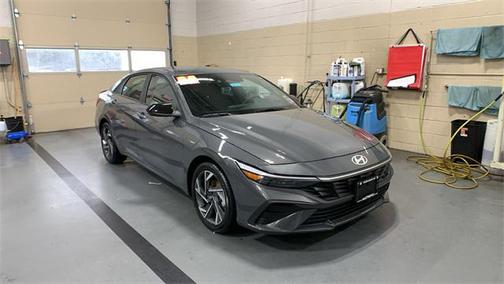 2025 Hyundai ELANTRA Sport