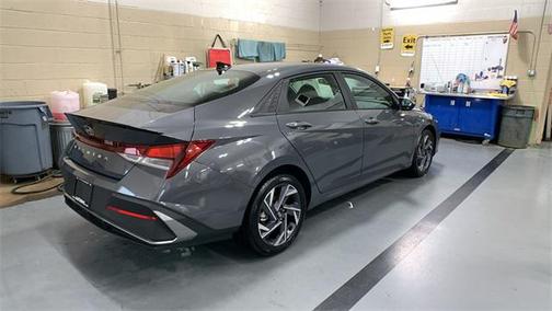 2025 Hyundai ELANTRA Sport