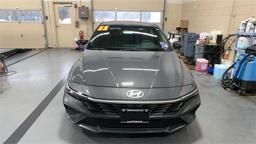 2025 Hyundai ELANTRA Sport