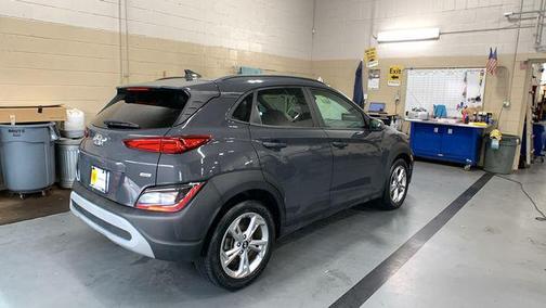 2023 Hyundai KONA SEL