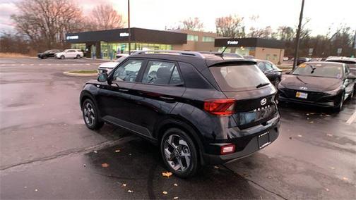 2025 Hyundai VENUE SEL