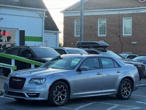 2018 Chrysler 300 S