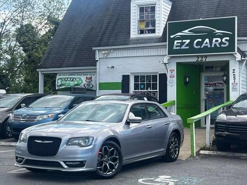 2018 Chrysler 300 S