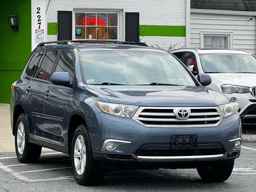 2013 Toyota Highlander SE