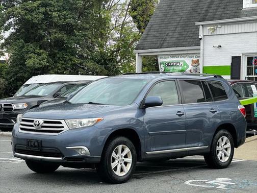 2013 Toyota Highlander SE