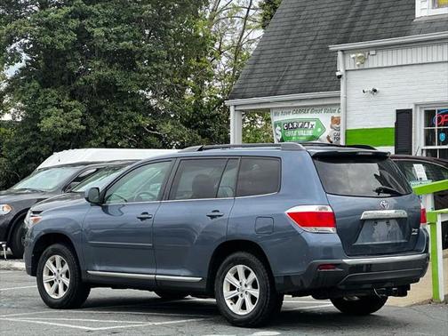 2013 Toyota Highlander SE