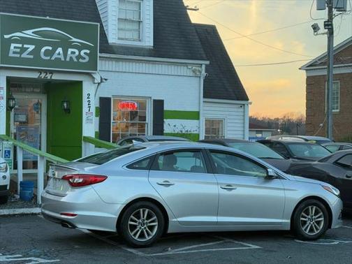 2016 Hyundai SONATA SE