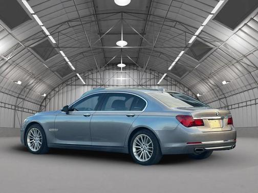2014 BMW 750 Li