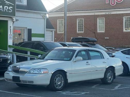 2006 Lincoln Town Car Signature