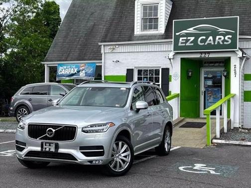 2016 Volvo XC90 T6 Momentum