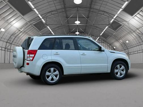 2010 Suzuki Grand Vitara Limited