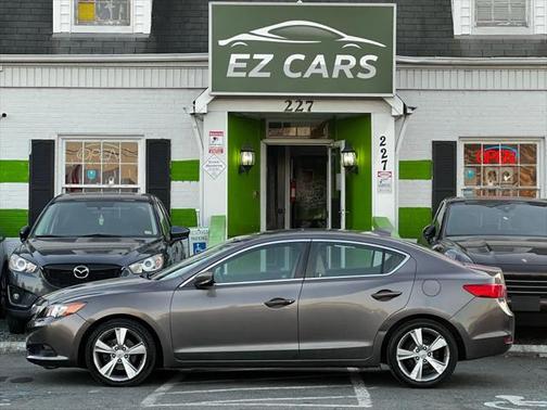 2013 Acura ILX 2.0L w/Premium Package