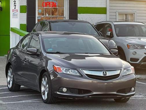 2013 Acura ILX 2.0L w/Premium Package