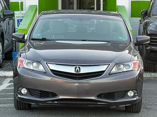 2013 Acura ILX 2.0L w/Premium Package