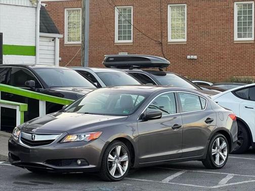 2013 Acura ILX 2.0L w/Premium Package