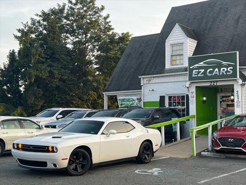 2015 Dodge Challenger SXT