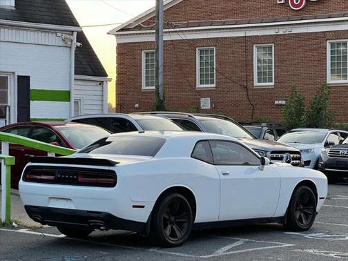 2015 Dodge Challenger SXT