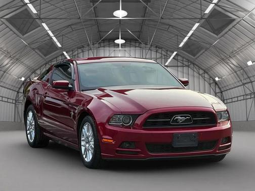 2014 Ford Mustang V6 Premium