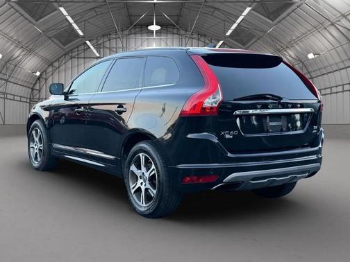 2015 Volvo XC60 T6 Platinum