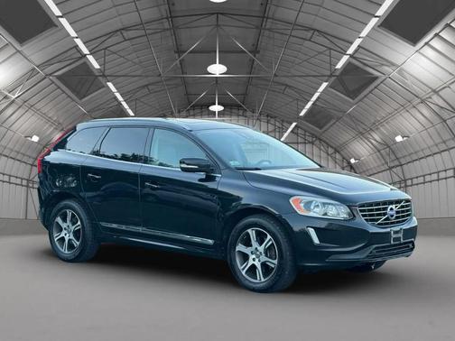 2015 Volvo XC60 T6 Platinum