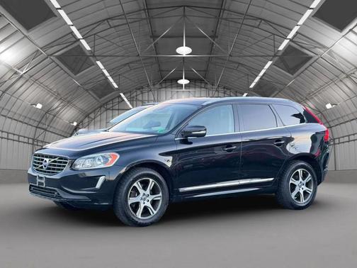 2015 Volvo XC60 T6 Platinum