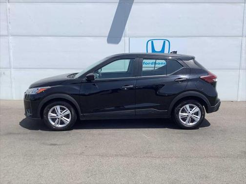 2021 Nissan Kicks S