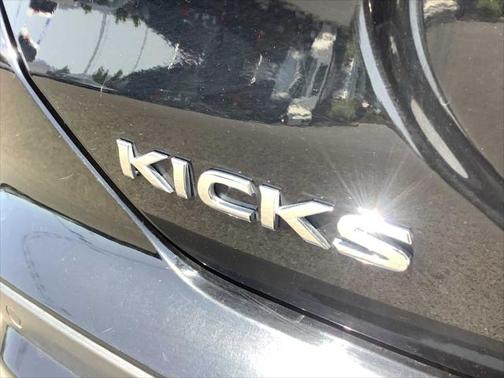 2021 Nissan Kicks S