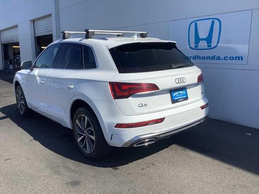 2024 Audi Q5 45 S line quattro Premium