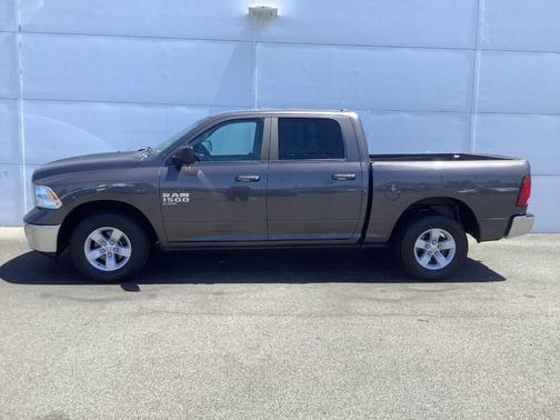 Granite Crystal Clearcoat Metallic 2021 RAM 1500 Classic SLT