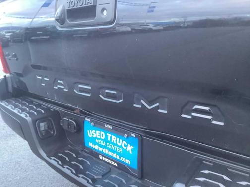 2021 Toyota Tacoma SR