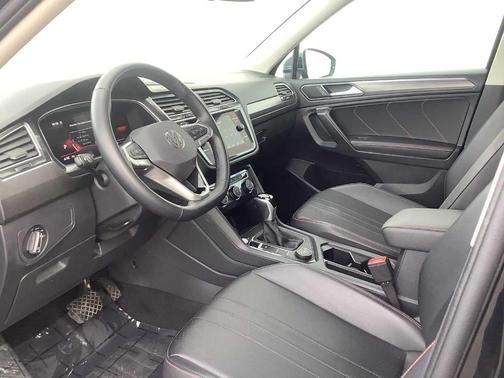 2024 Volkswagen Tiguan 2.0T Wolfsburg Edition