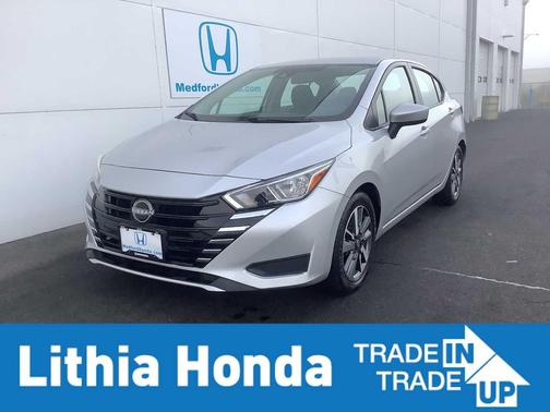 2023 Nissan Versa 1.6 SV