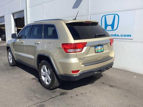 2011 Jeep Grand Cherokee Laredo