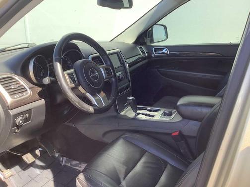 2011 Jeep Grand Cherokee Laredo