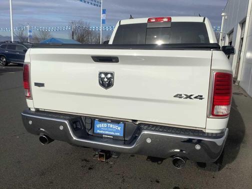 2019 RAM 1500 Classic Laramie