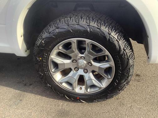 2019 RAM 1500 Classic Laramie