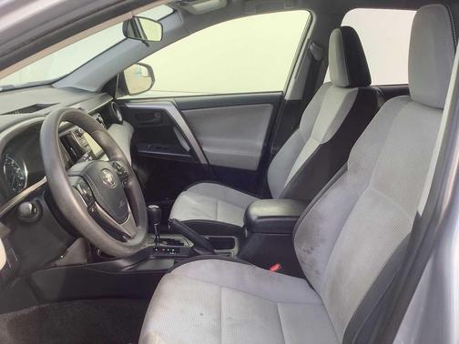 2018 Toyota RAV4 Hybrid LE